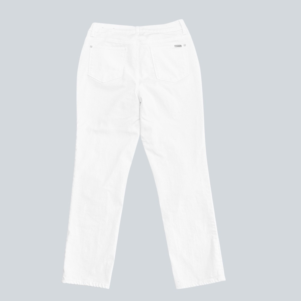 NWOT So Slimming by Chico’s Alabaster Girlfriend Slim Crop Leg Jeans - Picture 5 of 10